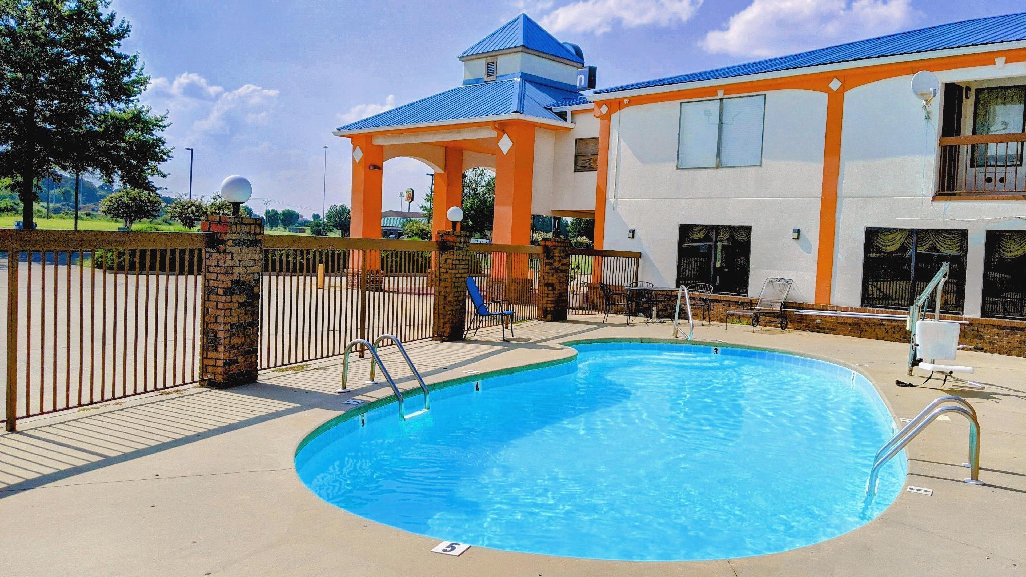 Quality Inn & Suites Decatur Priceville I-65 Exterior foto