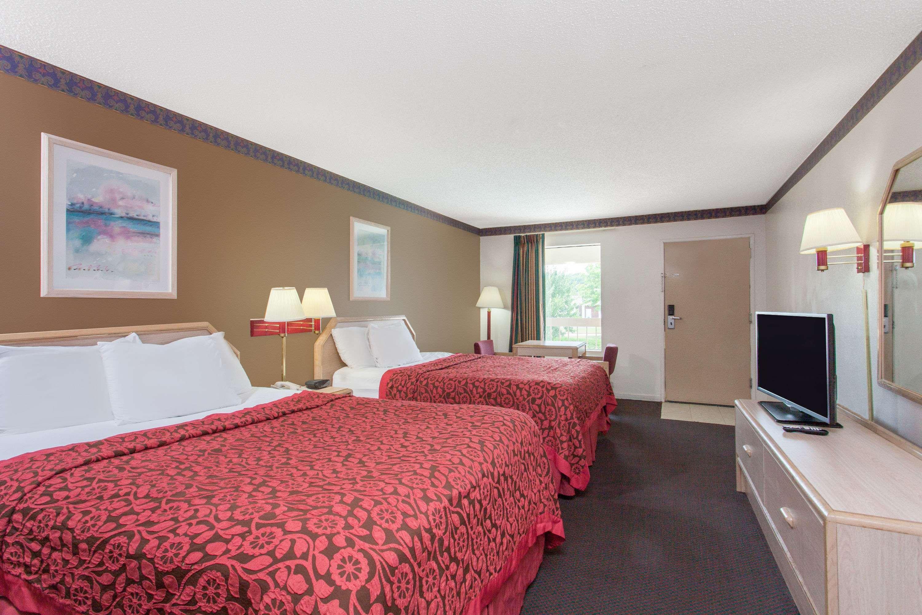 Quality Inn & Suites Decatur Priceville I-65 Exterior foto