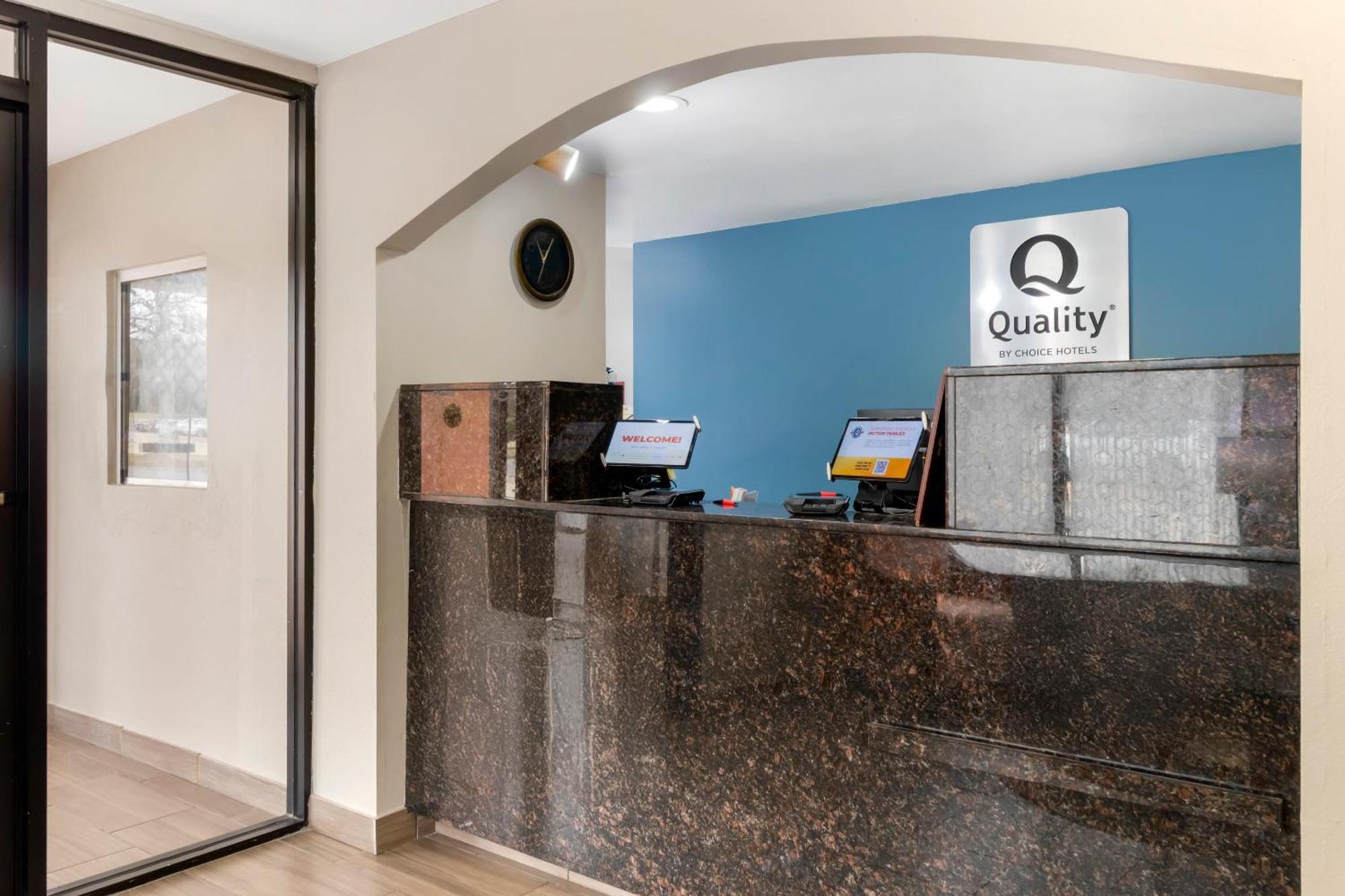 Quality Inn & Suites Decatur Priceville I-65 Exterior foto